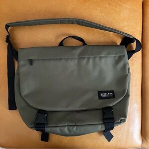 Everlane messenger bag